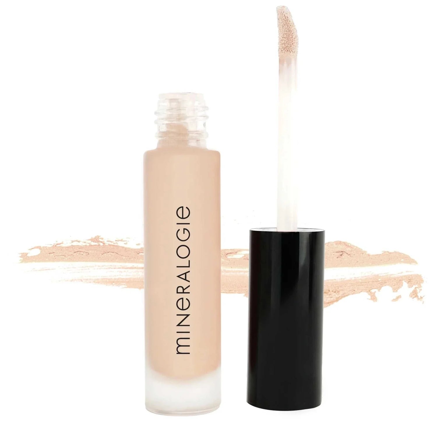 Cache-cernes ultime crème Minéralogie avec applicateur, fond crémeux naturel.
