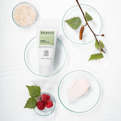 Gommage-visage-eclat-gamme-biologique-sothys-organics-Esthetique-Amelie-Laforme-Trois-Rivieres